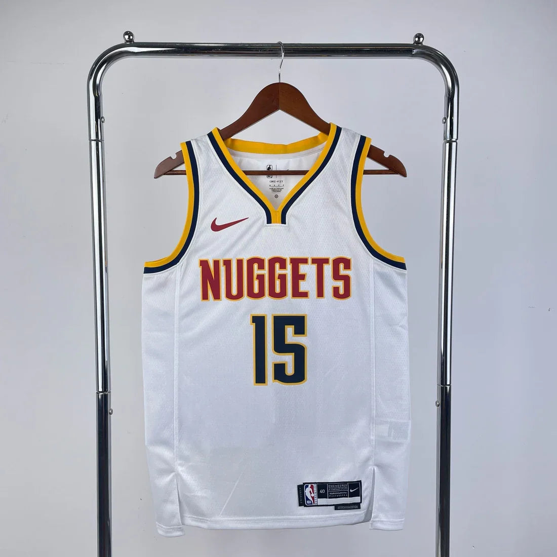 גופיית NBA ניקולה יוקיץ' לבנה בדנבר נאגטס