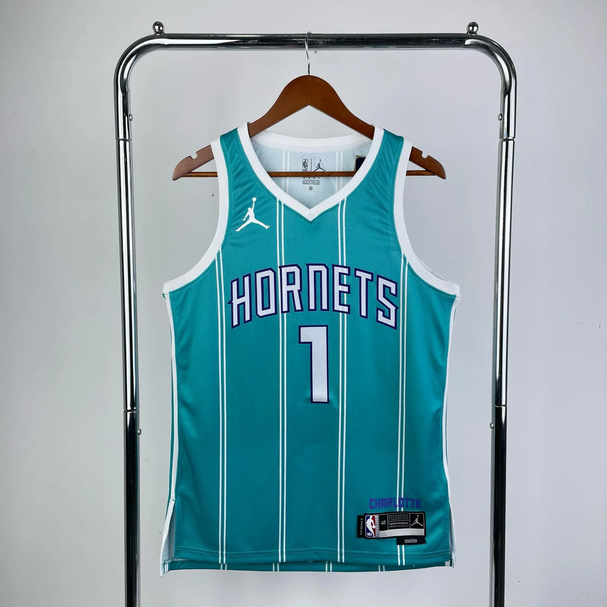 גופיית NBA לאמלו בול תכלת