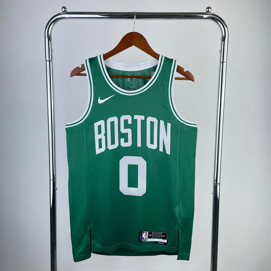 ופיית NBA ג'ייסון טייטום ירוקה בבוסטון סלטיקס