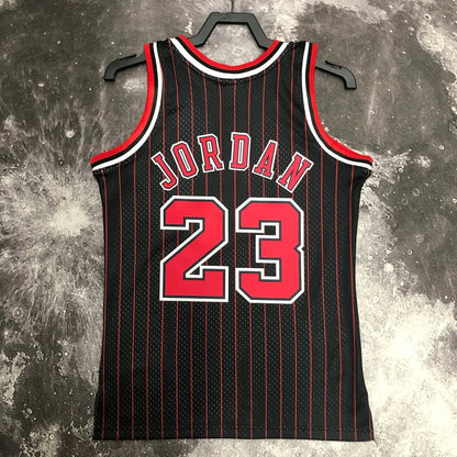 גופיית NBA מייקל ג׳ורדן שחורה בשיקגו בולס