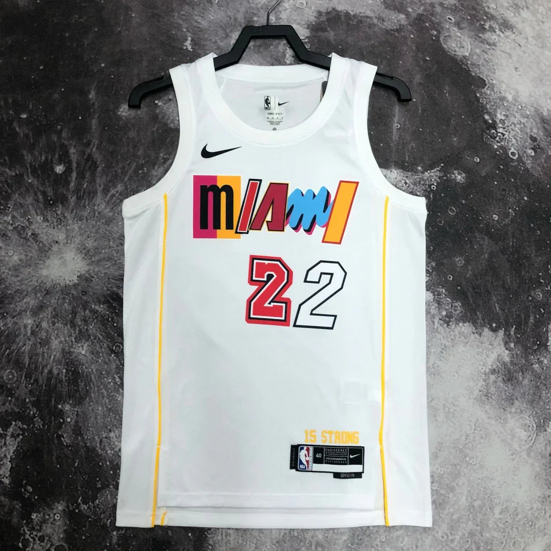 גופיית NBA ג'ימי באטלר לבנה מיאמי היט